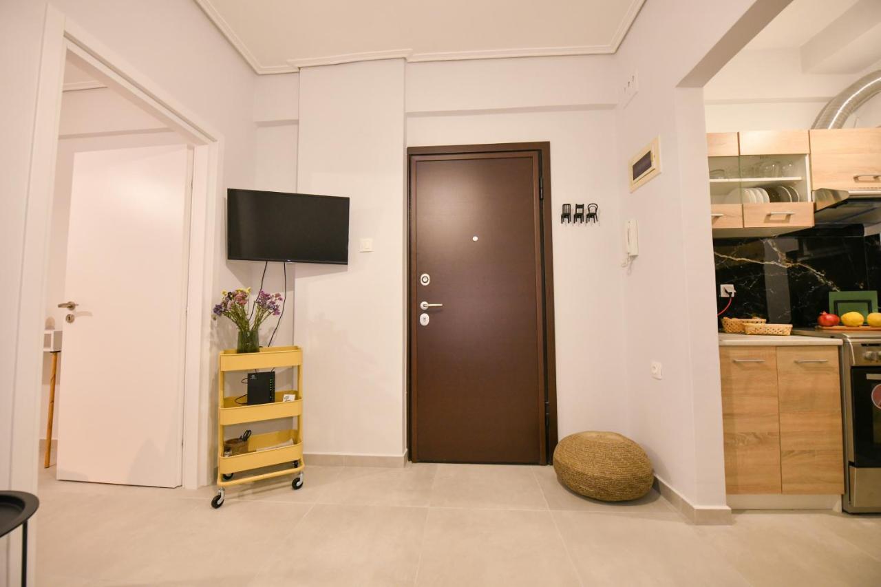 Modern, Comfortable Apartment, In The Heart Of The City_2 Larissa Exterior photo